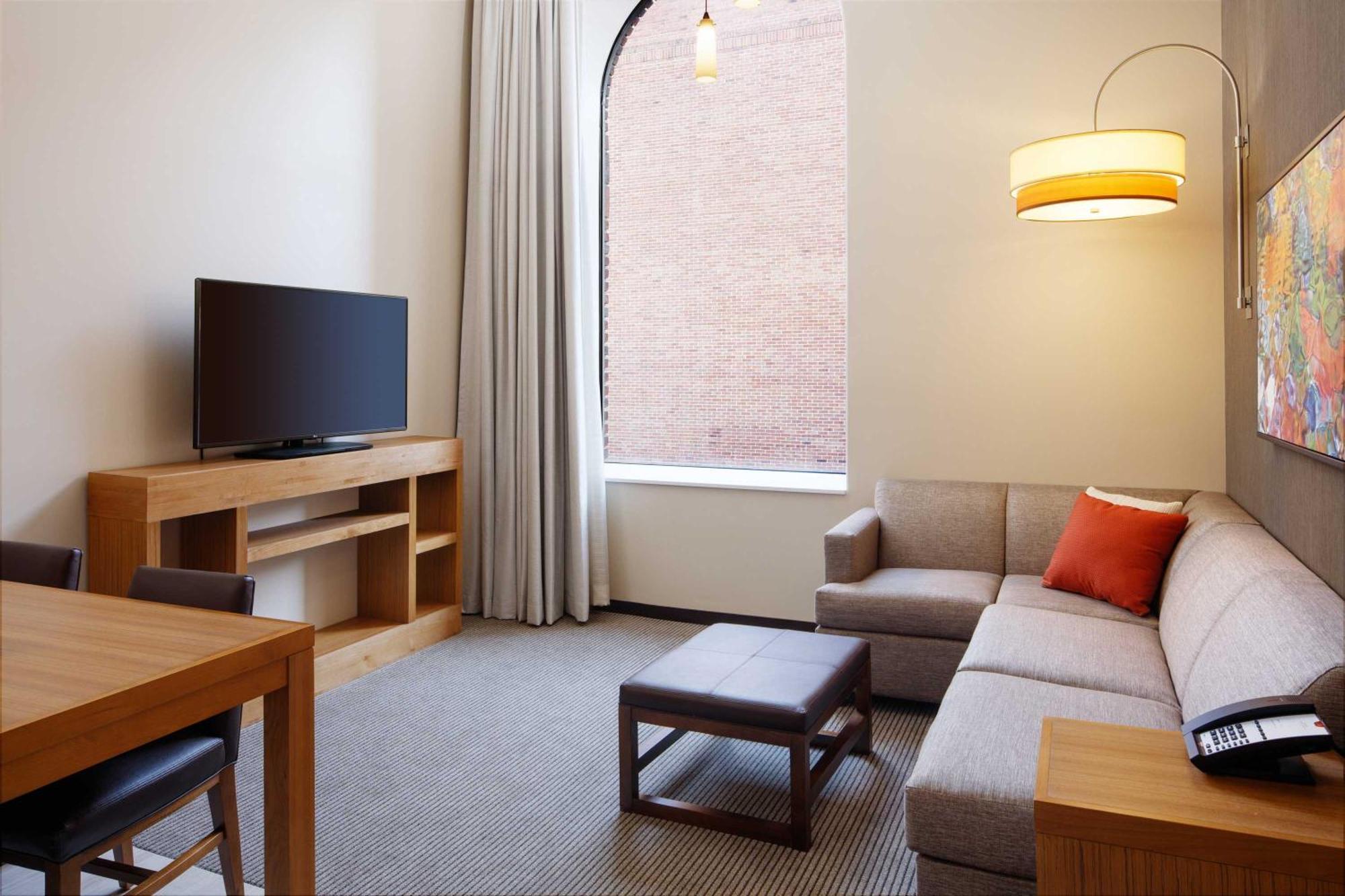 Hyatt Place Knoxville/Downtown Экстерьер фото